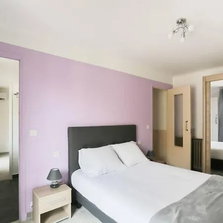 公寓 Spacious 2 Bedrooms / 6 Pax. Center Newly Refurbished *